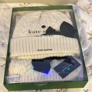 kate spade | Accessories | Kate Spade Nwt Cream Knit Pompom  display picture 1